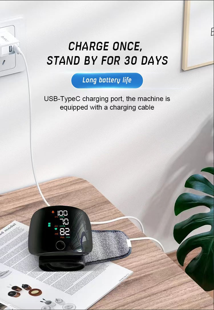 𝐀𝐮𝐭𝐨𝐦𝐚𝐭𝐢𝐜 𝐖𝐫𝐢𝐬𝐭 𝐁𝐏 𝐌𝐨𝐧𝐢𝐭𝐨𝐫™ - Clinically Accurate w/ Large Backlit Display, Adjustable Cuff, Voice Broadcast & Case